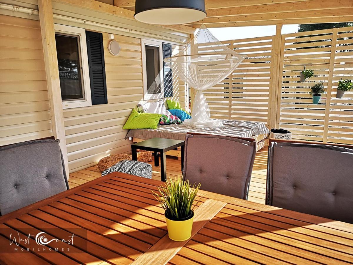 West Coast Mobilhome With Xxl Terrace Tar-Vabriga Ngoại thất bức ảnh