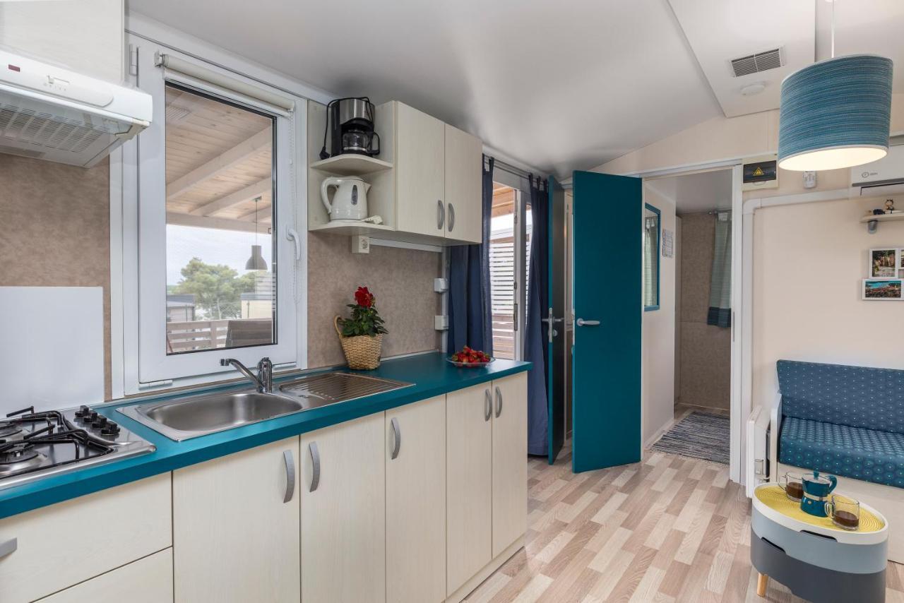West Coast Mobilhome With Xxl Terrace Tar-Vabriga Ngoại thất bức ảnh